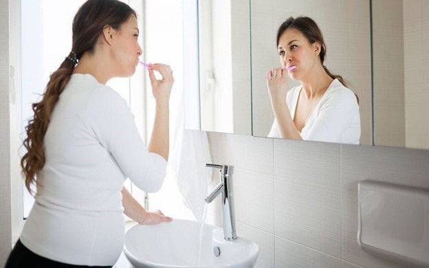 توصیه های مهم برای تمیز کردن صحیح دندان ها در دوران بارداری